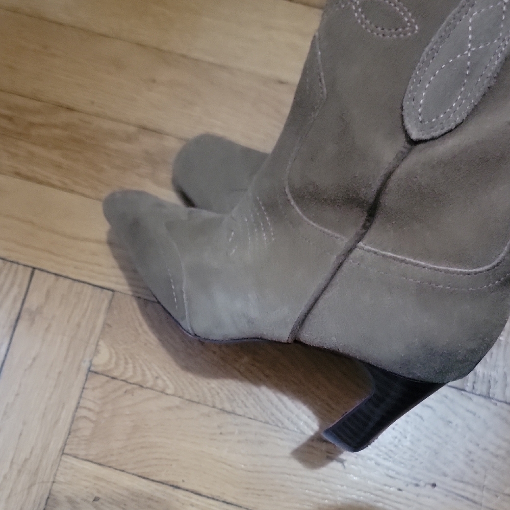 Steve Madden Taupe Suede Western Ankle Boots - Picture 4 of 6